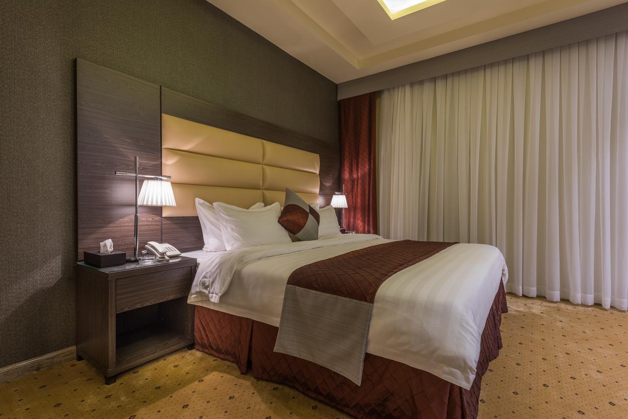 N Platinum Hotel Медина Экстерьер фото