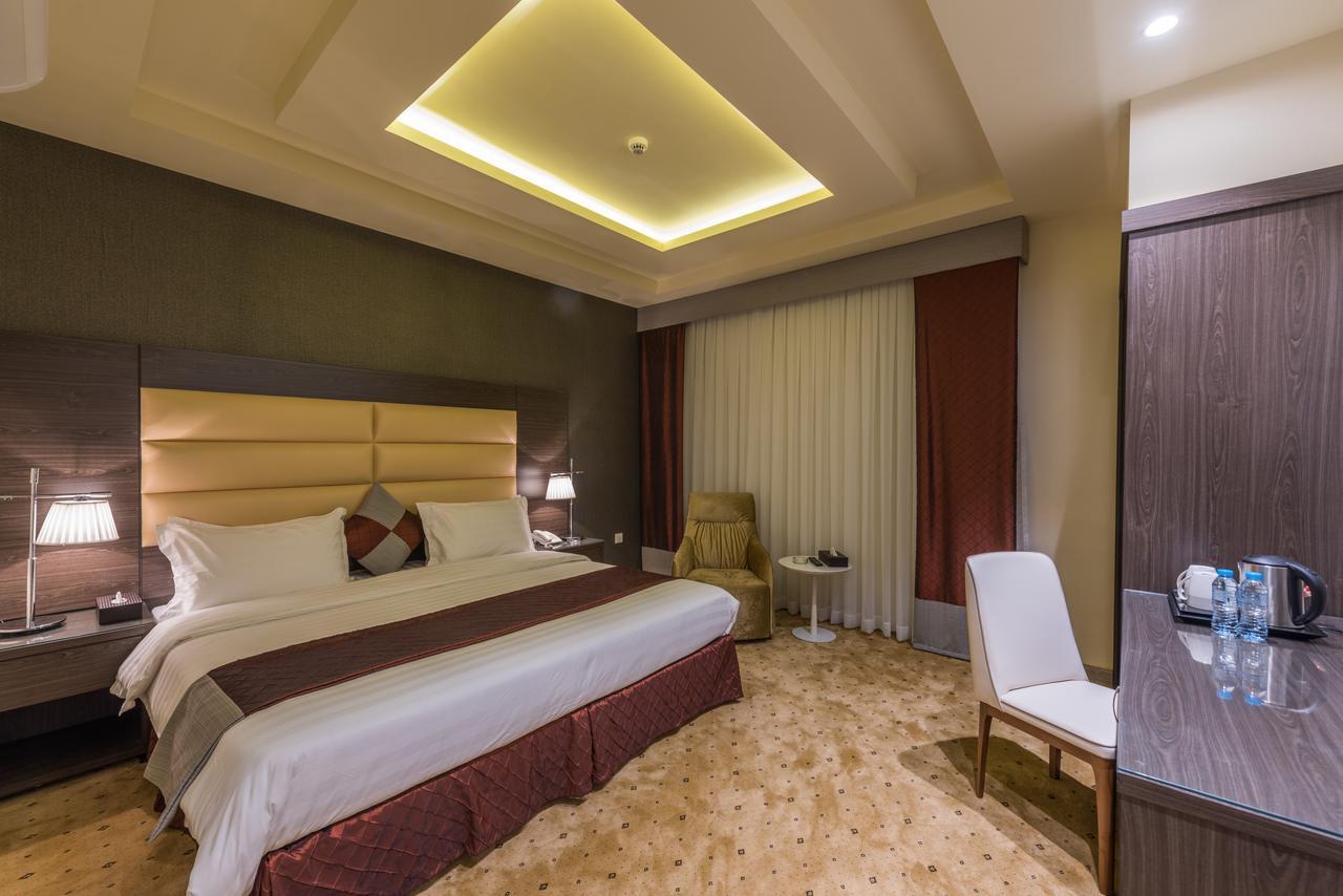 N Platinum Hotel Медина Экстерьер фото