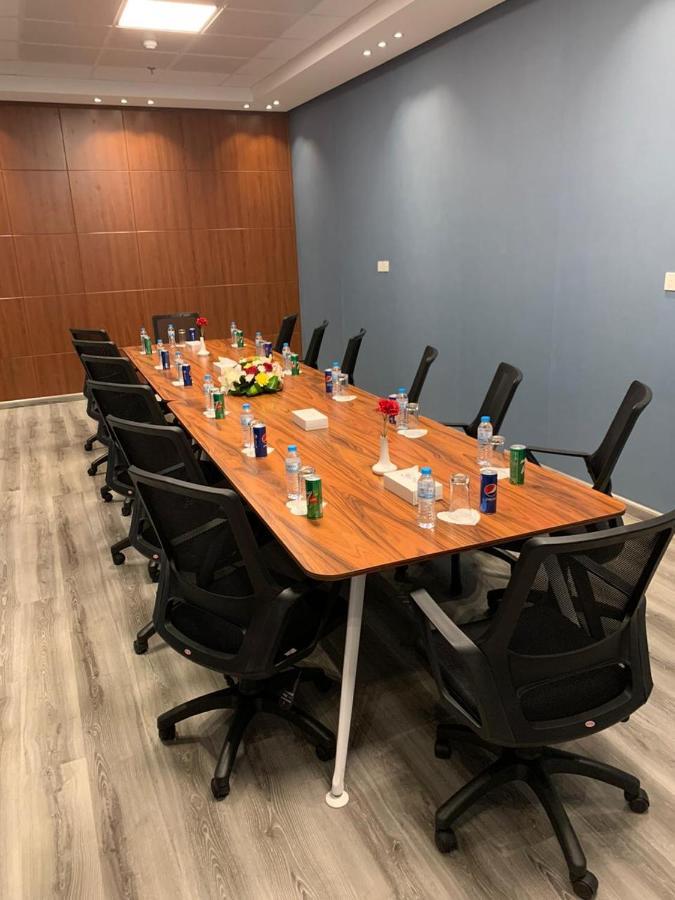 N Platinum Hotel Медина Экстерьер фото